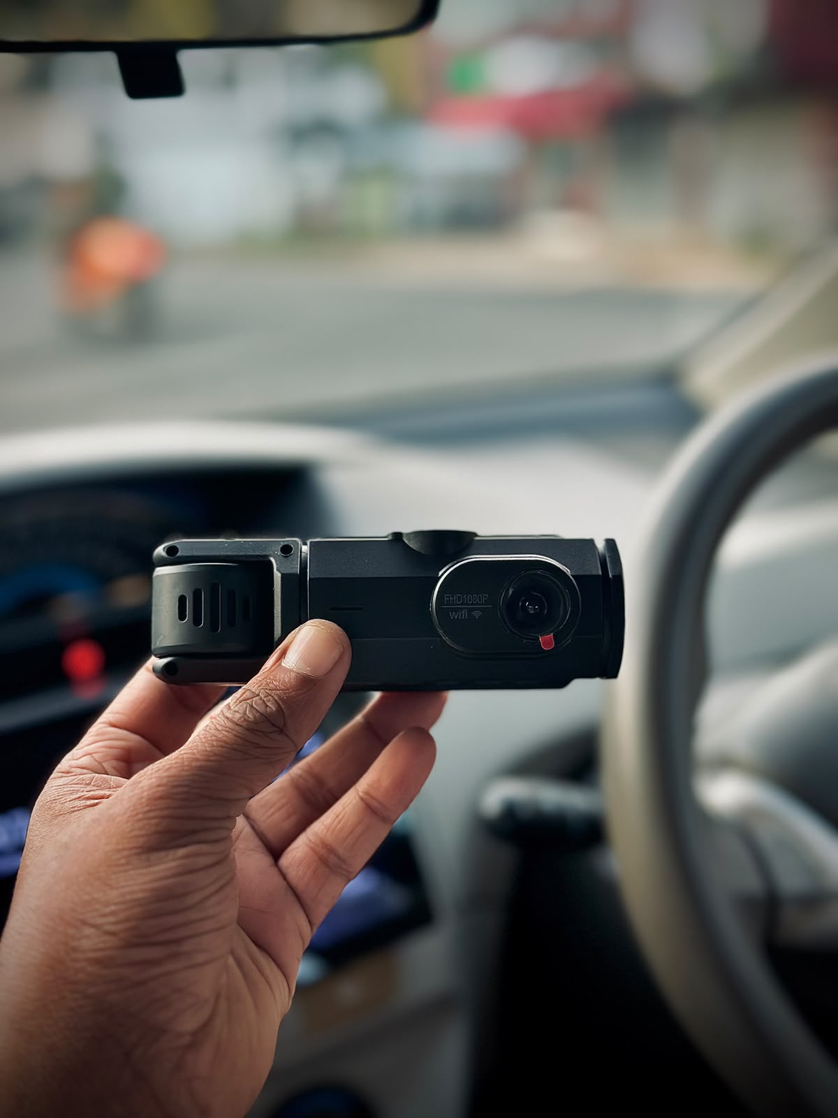 Full HD 1080P Car Dash Camera with 3 cameras
