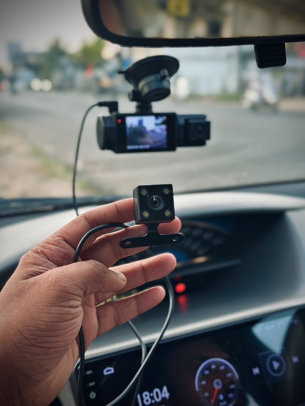 Full HD 1080P Car Dash Camera with 3 cameras