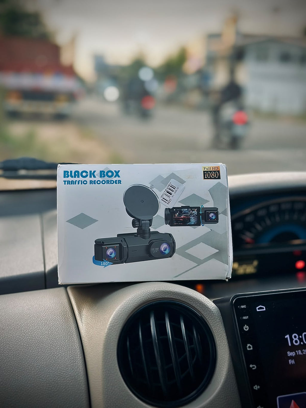 Full HD 1080P Car Dash Camera with 3 cameras